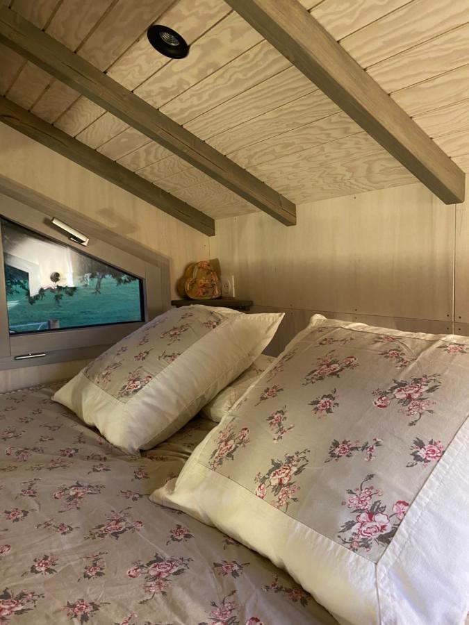 Jolie Tiny House Sous Les Grands Arbres Villa Шоле Екстериор снимка