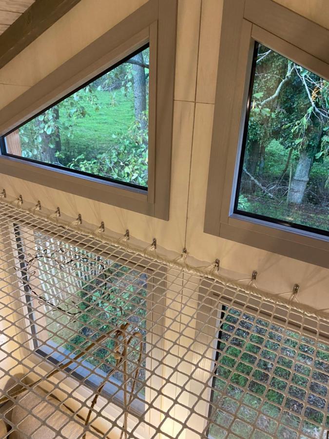 Jolie Tiny House Sous Les Grands Arbres Villa Шоле Екстериор снимка